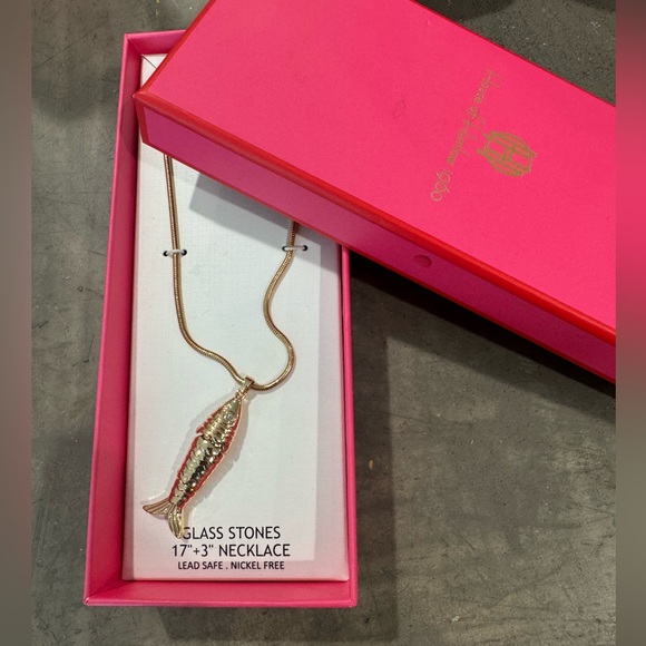 Gold Fish Pendant Necklace by House of Harlow! Get in on the trend🔥zoom in!! - Picture 1 of 5